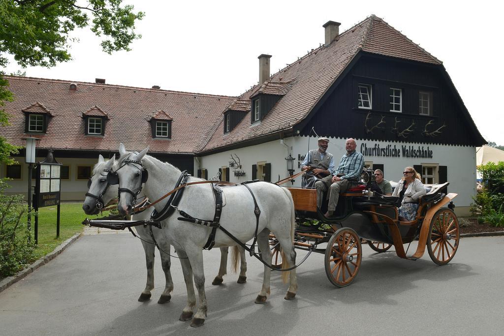 Готель Churfuerstliche Waldschaenke Моріцбург Екстер'єр фото